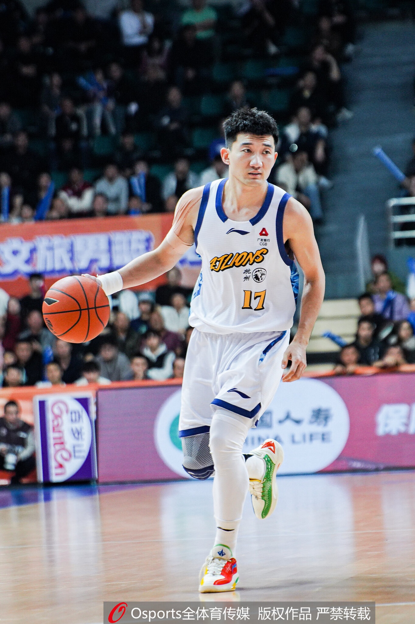 差距很大！广厦11次抢断&amp;山西仅1次 失误广厦5-16山西